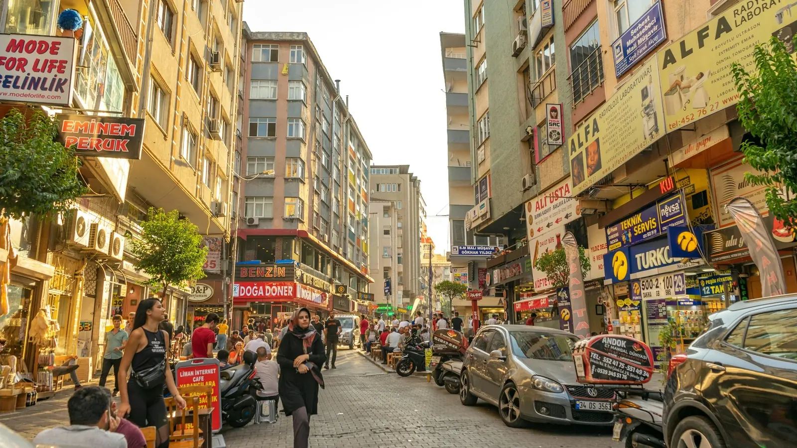 İstanbul’da hareketli bir cadde